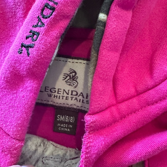 Legendary Whitetails pink camo sweatshirt small 6/8 girl never worn - Picture 3 of 3